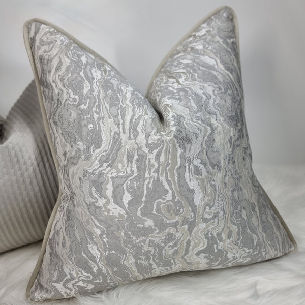 PIPED Luxury Formation Canyon in Silver / Natural Cushion Cover