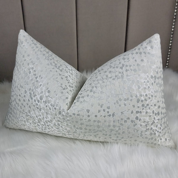 Luxury Pebble 12"x20" Cushion Cover OFF WHITE SILVER